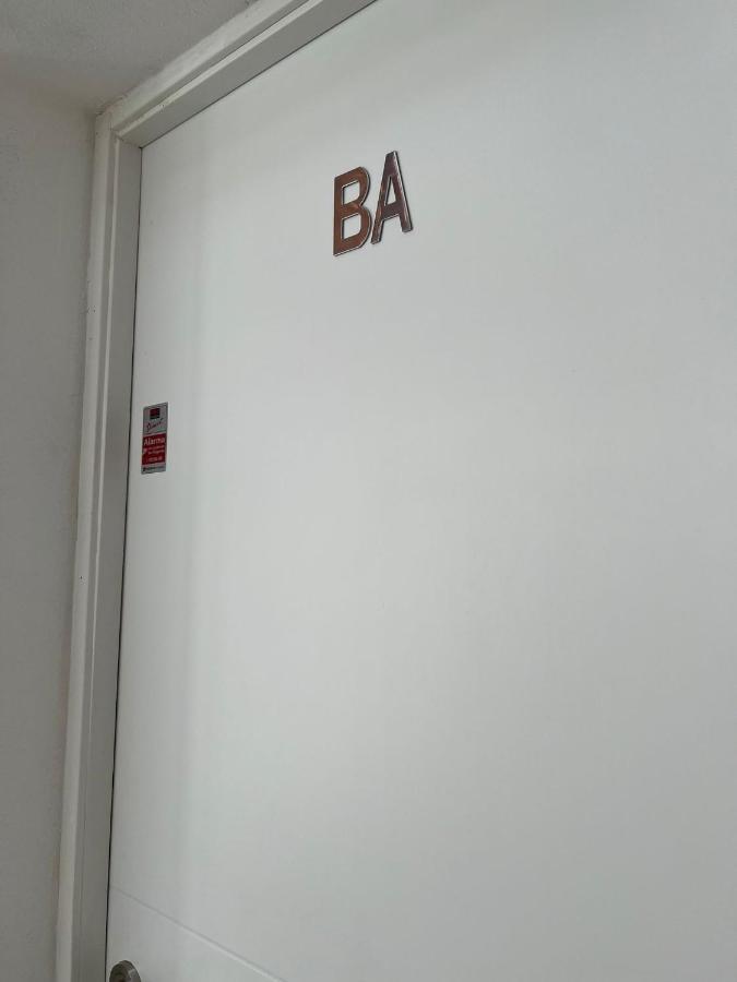 Apartamento Interior En El Absoluto Centro Ba アルヘシラス エクステリア 写真